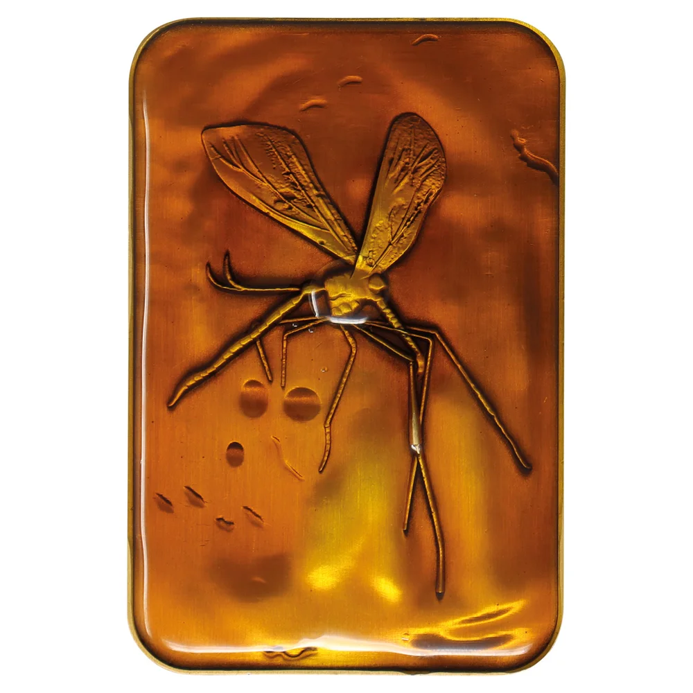 Fanattik Jurassic Park Mosquito Trapped in Amber Ingot Image 1